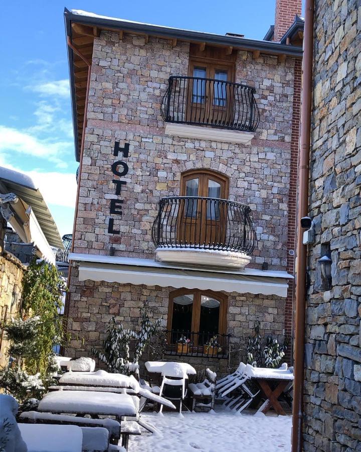 Hotel Ambassador Voskopojë Exteriér fotografie