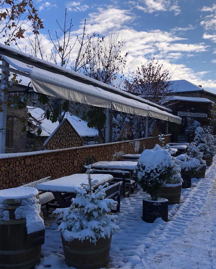 Hotel Ambassador Voskopojë Exteriér fotografie
